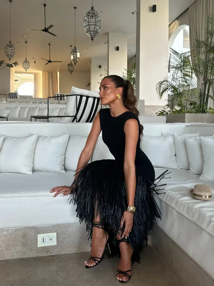 ALINE - VESTIDO LARGO DE FLECOS