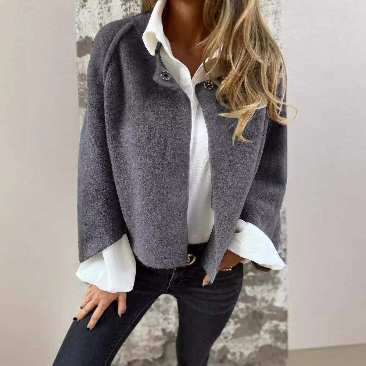 BRENDA - CHAQUETA CORTA CON MANGAS ACAMPANADAS