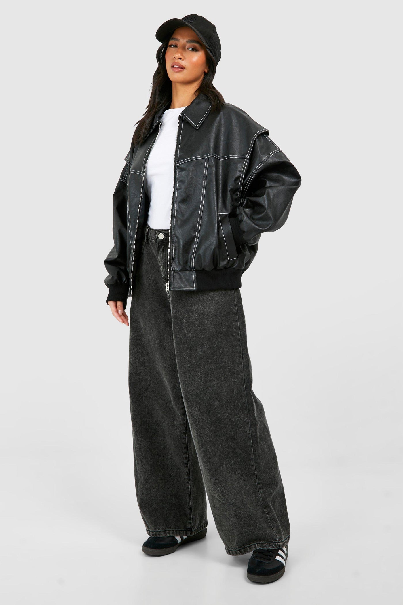 ONA - BOMBER DE CUERO